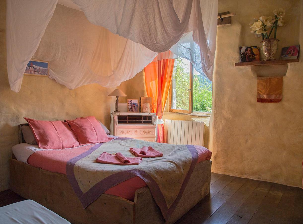 Mas Nouveau Chambres D'Hotes Genolhac Eksteriør billede